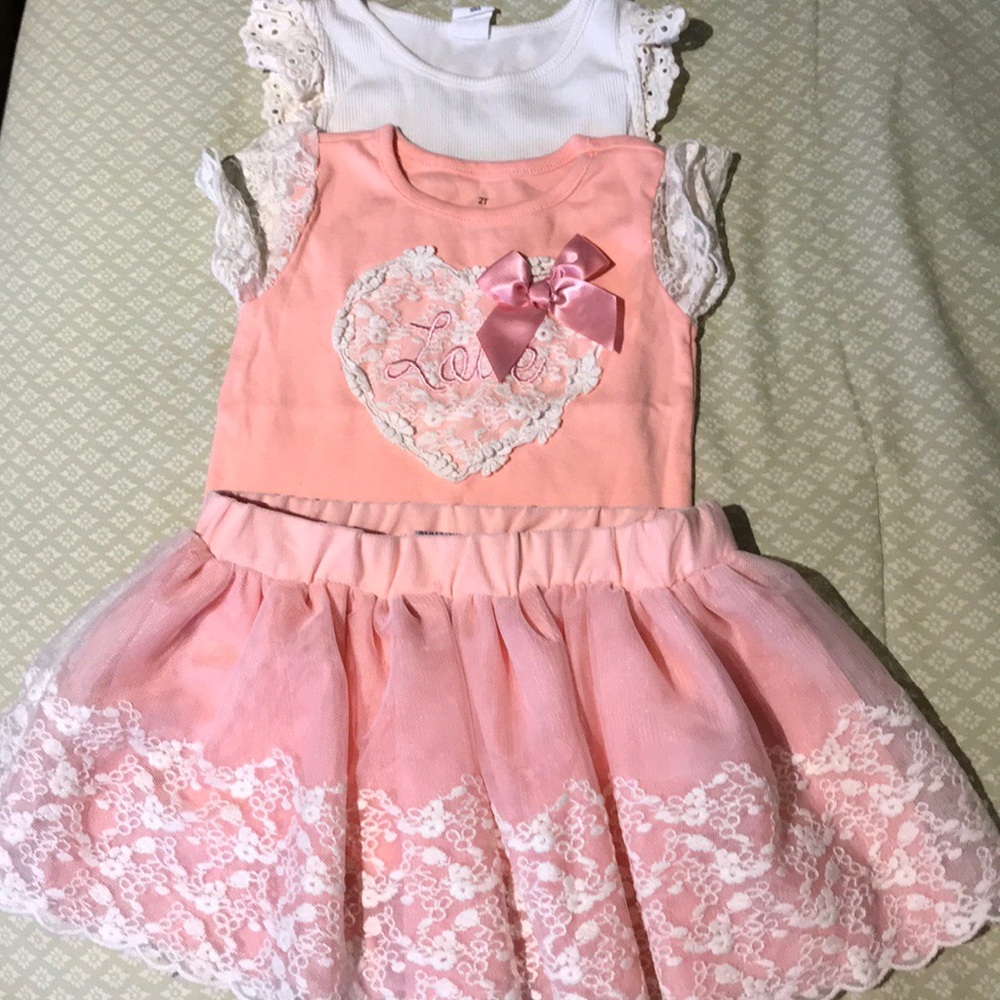 🛍6 items Reduced .. girls sets & outfits!